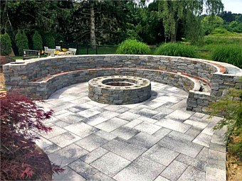 Firepit and Witting area - Black River Mica Ashlar